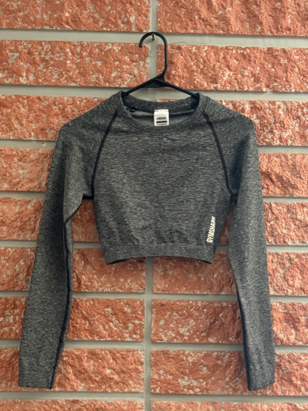 🌟 Gymshark Gray Seamless Cropped Long-Sleeve Top